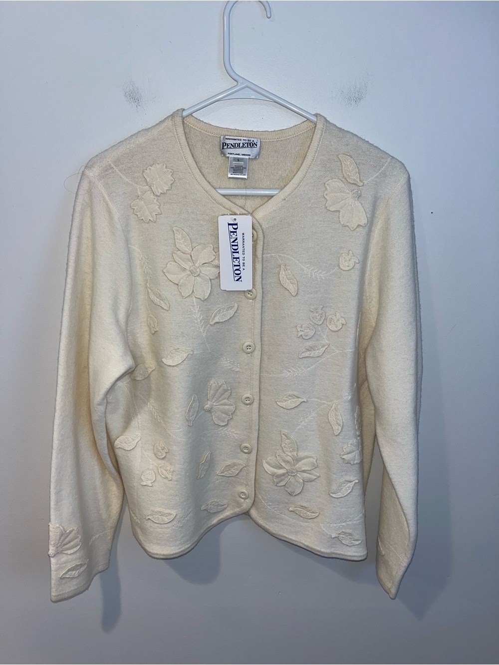 NWT Pendleton Women's Cream Floral Embroidered Appliqué Cardigan Sweater Large
